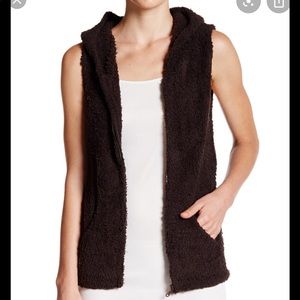 Barefoot Dreams Black Vest